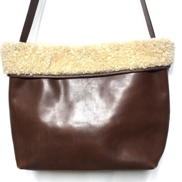 Jennifer Graham Sherpa Lined Leather Shoulder Bag - Picture 4 of 16